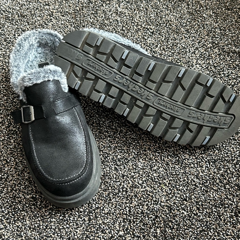 Skechers fur lined clogs/ priced as each